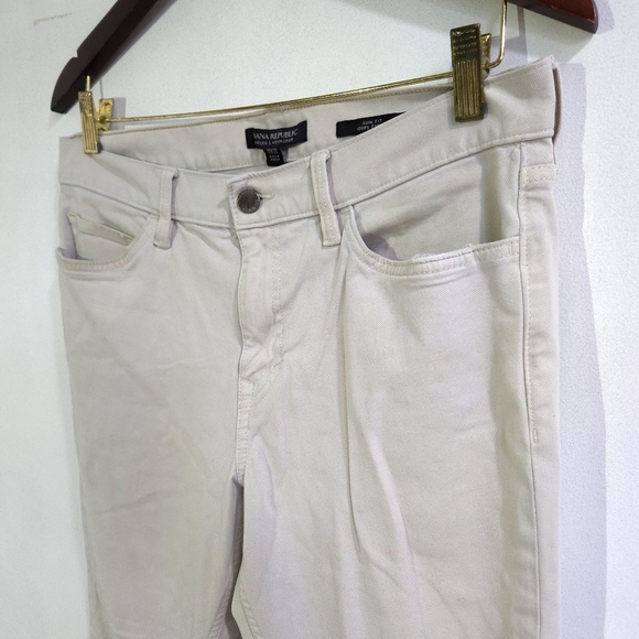 Banana Republic | Beige Slim Fit Mens Pants 31x32 - Picture 2 of 10